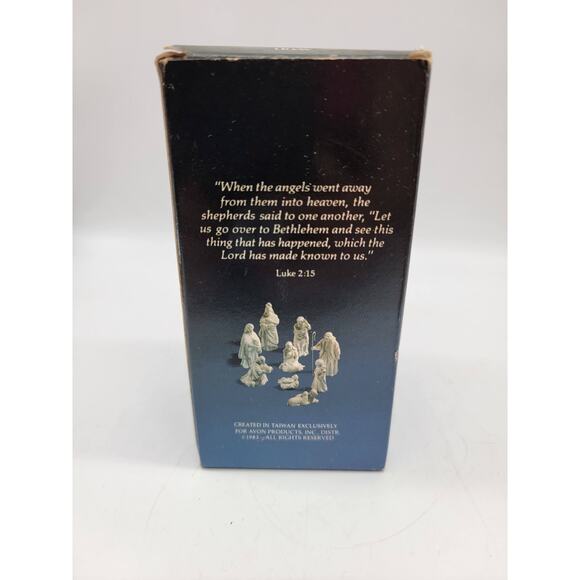 Vintage Avon Christmas Shepard Boy Nativity White Bisque Porcelain Figurine - Picture 7 of 7